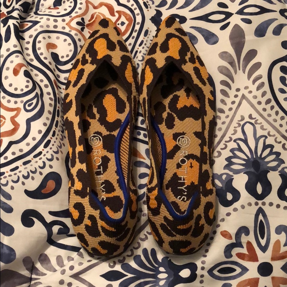 🔥Rothy’s Big Cat🔥 Sz 10 ❗️BNWOB ❗️